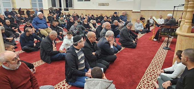 أمسية إيمانية حاشدة بمسجد العجمي في مدينة يافا